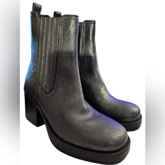 New Kenneth Cole New York Women's Jet Chelsea Boot - Picture 4 of 6